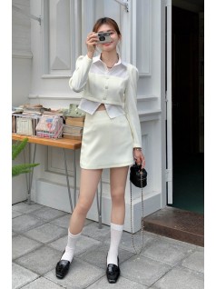 CIAO FRENCH COLLAR TOP IN HONEY LEMON